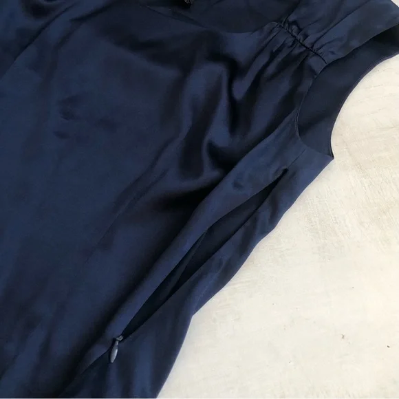 [Doncaster] Navy Silk Ruched Cap Sleeve Side Zip Top - Picture 4 of 6